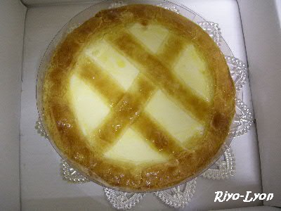 「トロイカ」レアチーズケーキ。